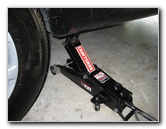 Mazda-CX-9-Front-Brake-Pads-Replacement-Guide-035