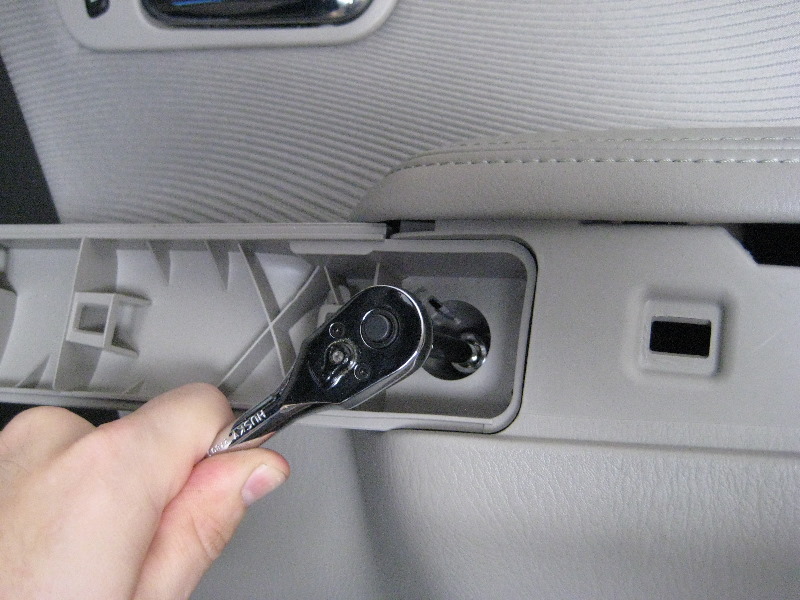 Mazda-CX-9-Front-Door-Panel-Removal-Guide-012 2018 Mazda Cx 9 Door Panel Removal