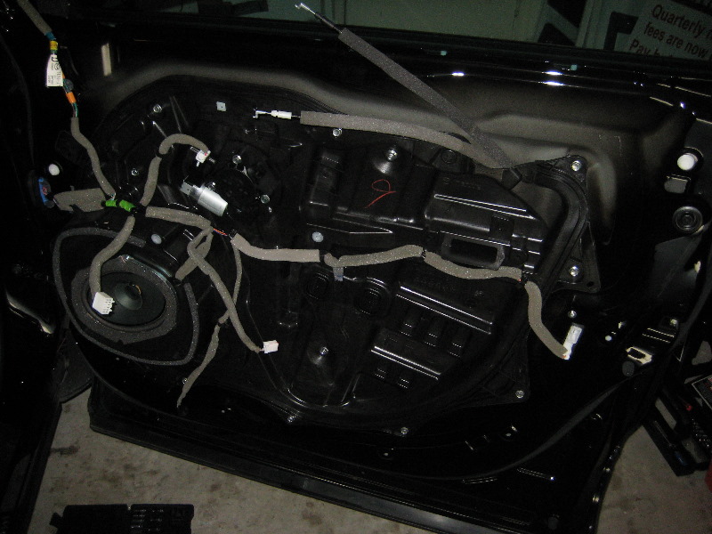 Mazda-CX-9-Front-Door-Panel-Removal-Guide-041
