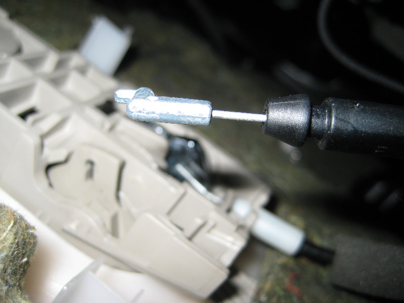 Mazda-CX-9-Front-Door-Panel-Removal-Guide-042