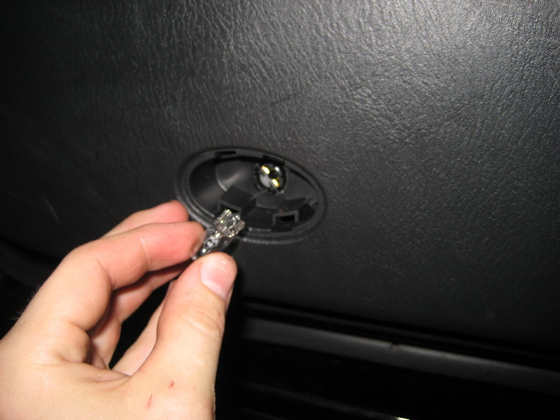 Mazda-CX-9-Front-Door-Panel-Removal-Guide-046