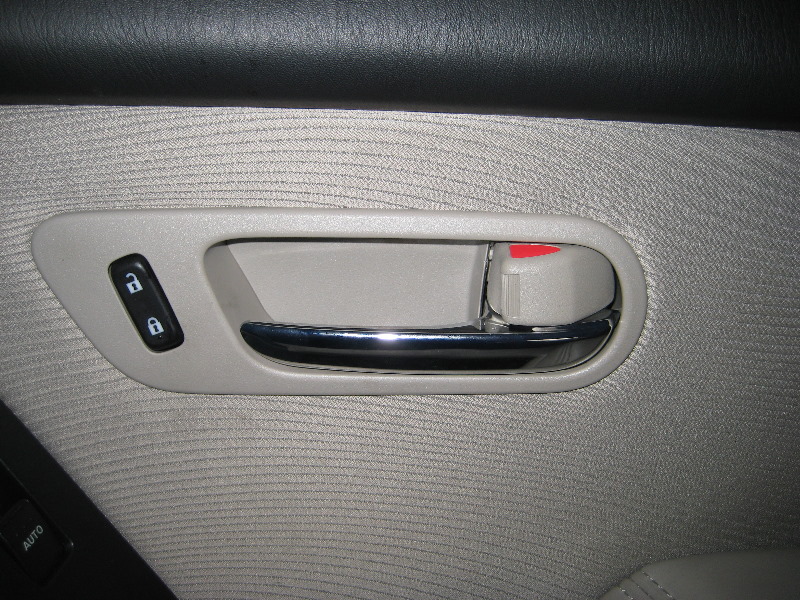 Mazda-CX-9-Front-Door-Panel-Removal-Guide-055