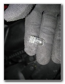 Mazda-CX-9-Headlight-Bulbs-Replacement-Guide-011