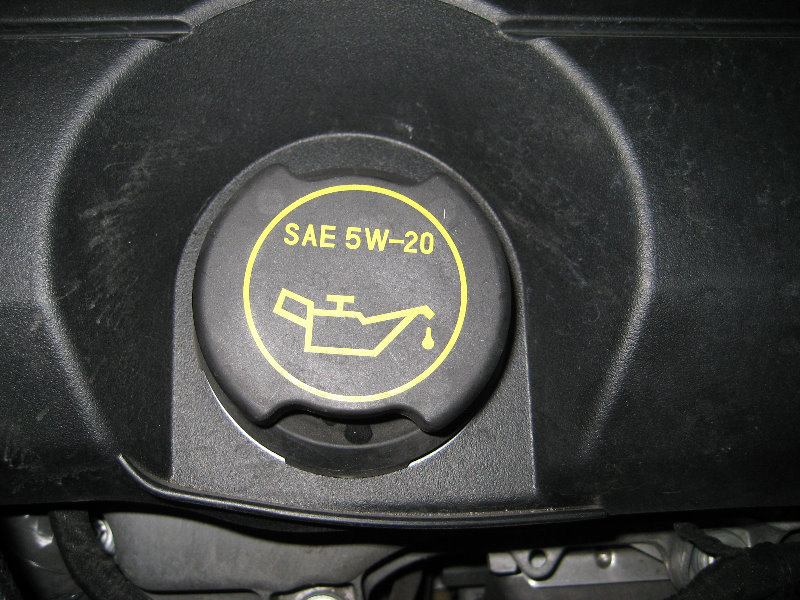 Mazda-CX-9-MZI-V6-Engine-Oil-Change-Guide-002