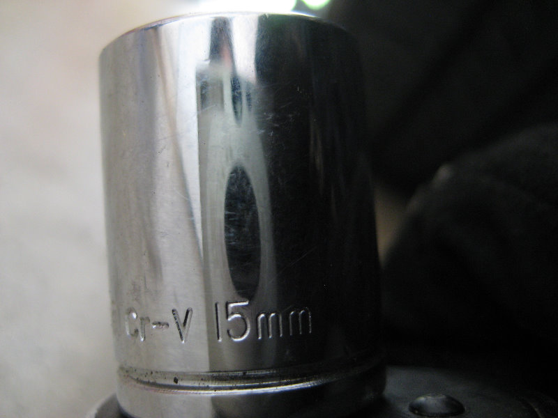 Mazda-CX-9-MZI-V6-Engine-Oil-Change-Guide-008