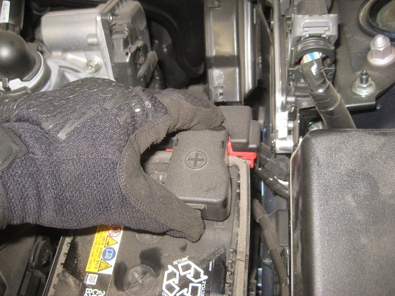 Mazda-MX-5-Miata-12V-Automotive-Battery-Replacement-Guide-009