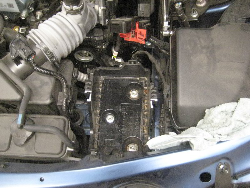 Mazda-MX-5-Miata-12V-Automotive-Battery-Replacement-Guide-019