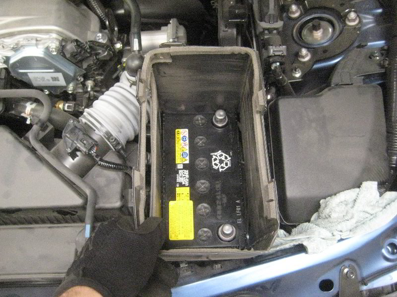 MazdaMX5Miata12VAutomotiveBatteryReplacementGuide021