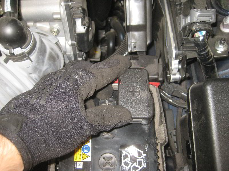 Mazda-MX-5-Miata-12V-Automotive-Battery-Replacement-Guide-024