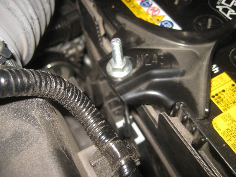 Mazda-MX-5-Miata-12V-Automotive-Battery-Replacement-Guide-028