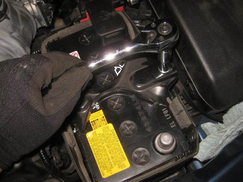 Mazda-MX-5-Miata-12V-Automotive-Battery-Replacement-Guide-030