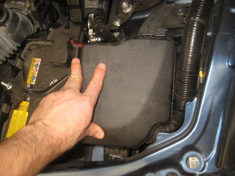 Mazda-MX-5-Miata-Electrical-Fuses-Replacement-Guide-018