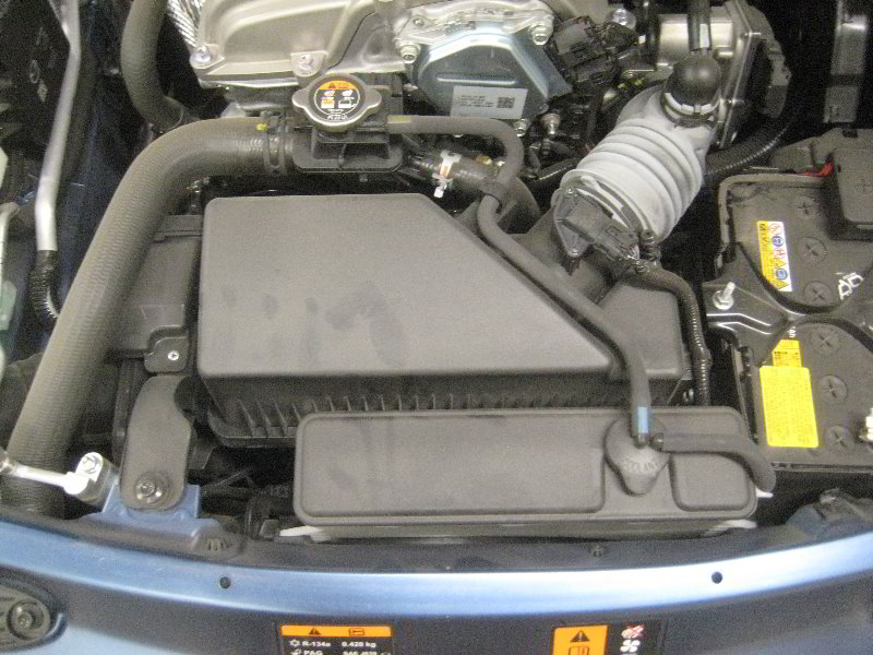 Mazda-MX-5-Miata-Engine-Air-Filter-Replacement-Guide-002