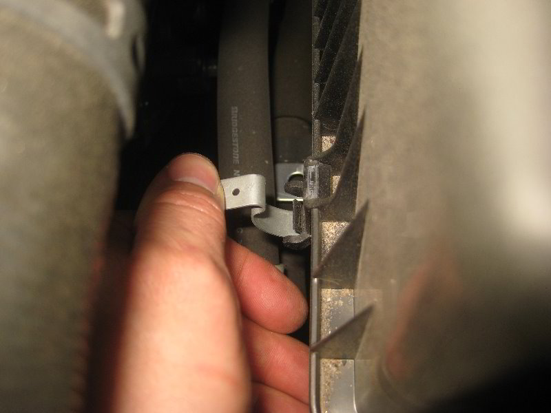 Mazda-MX-5-Miata-Engine-Air-Filter-Replacement-Guide-007