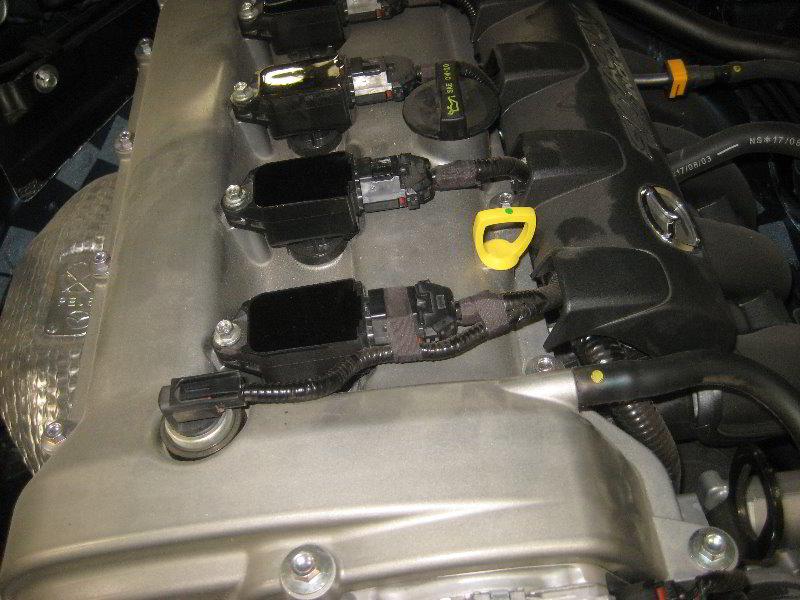 Mazda-MX-5-Miata-Spark-Plugs-Replacement-Guide-023