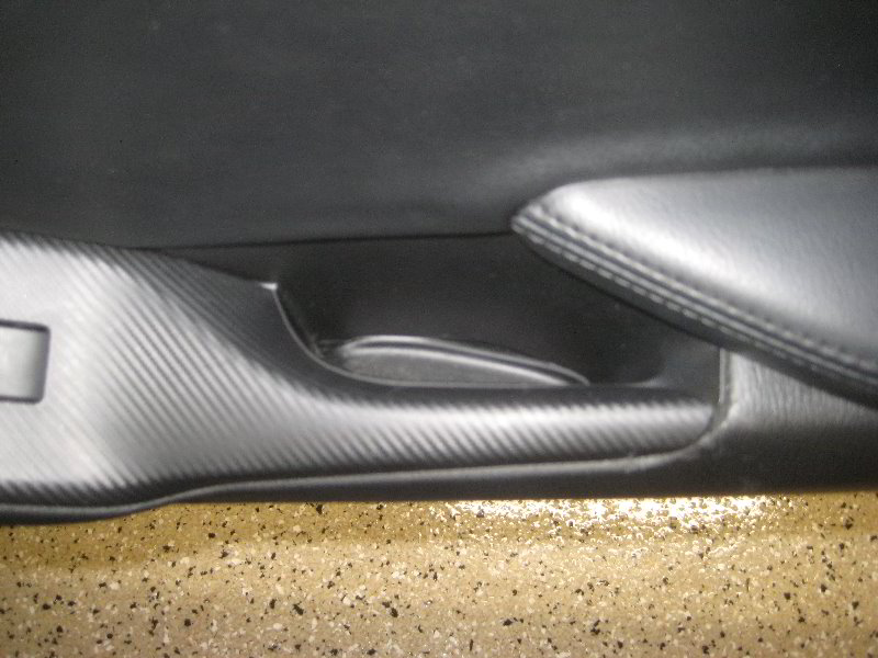 Mazda-MX-5-Miata-Interior-Door-Panel-Removal-Speaker-Replacement-Guide-005