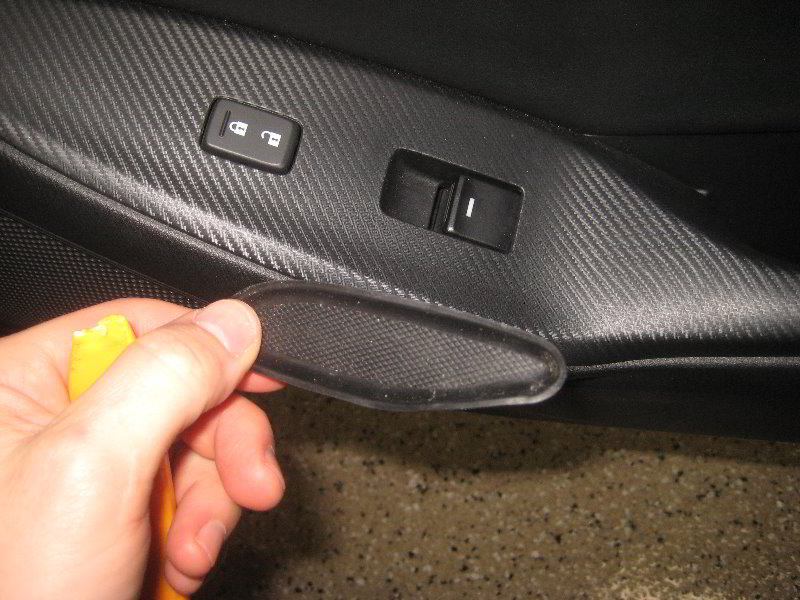 Mazda-MX-5-Miata-Interior-Door-Panel-Removal-Speaker-Replacement-Guide-007