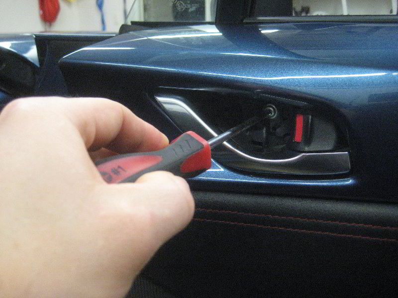 Mazda-MX-5-Miata-Interior-Door-Panel-Removal-Speaker-Replacement-Guide-008
