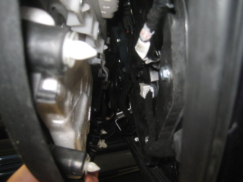 Mazda-MX-5-Miata-Interior-Door-Panel-Removal-Speaker-Replacement-Guide-012