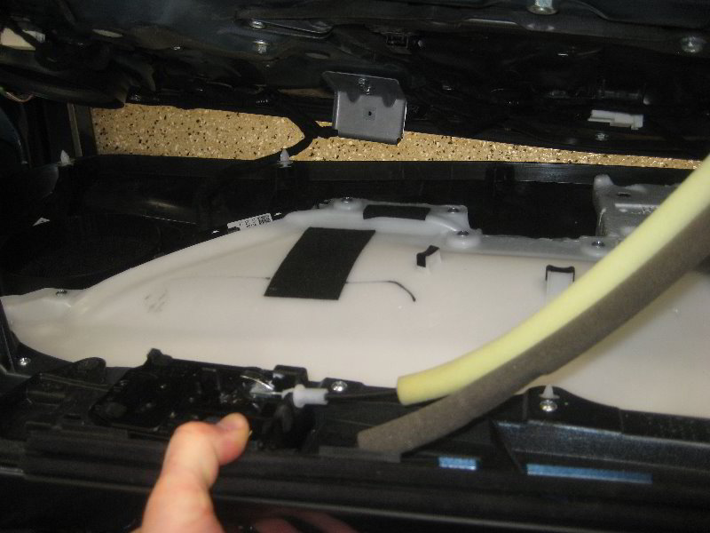Mazda-MX-5-Miata-Interior-Door-Panel-Removal-Speaker-Replacement-Guide-014