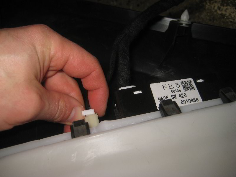 Mazda-MX-5-Miata-Interior-Door-Panel-Removal-Speaker-Replacement-Guide-015