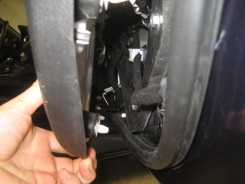 Mazda-MX-5-Miata-Interior-Door-Panel-Removal-Speaker-Replacement-Guide-031