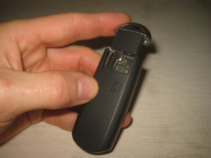 Mazda-MX-5-Miata-Key-Fob-Battery-Replacement-Guide-021