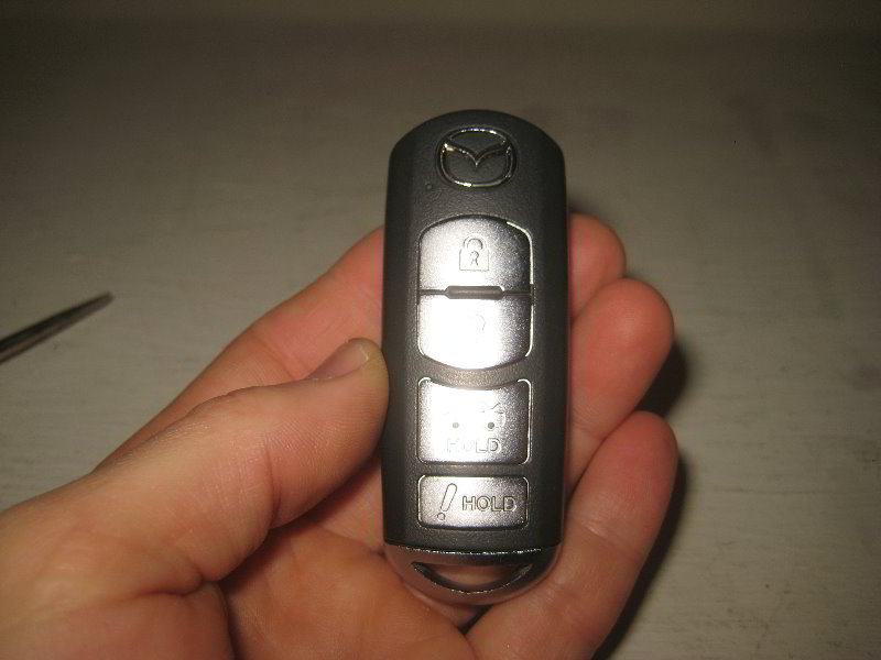 Mazda-MX-5-Miata-Key-Fob-Battery-Replacement-Guide-022