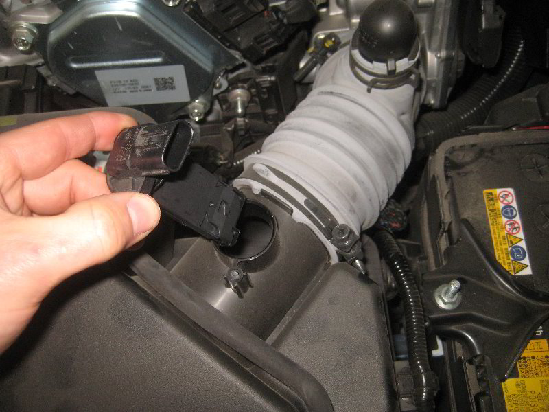 Mazda-MX-5-Miata-MAF-Sensor-Replacement-Guide-014