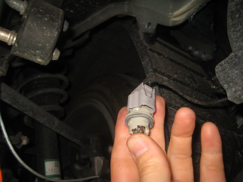 Mazda-MX-5-Miata-Rear-Side-Marker-Light-Bulb-Replacement-Guide-008