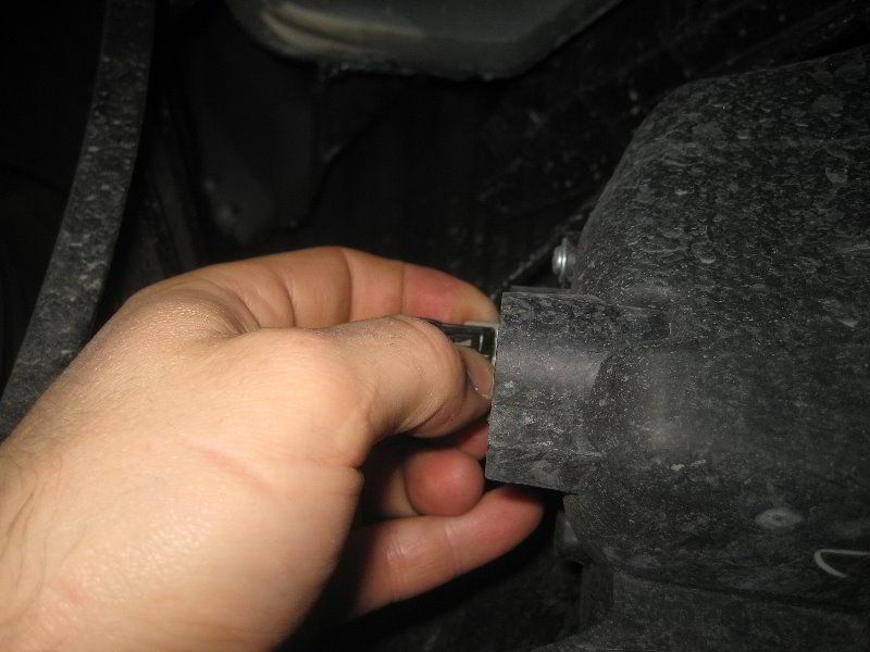 Mazda-MX-5-Miata-Reverse-Tail-Light-Bulbs-Replacement-Guide-010