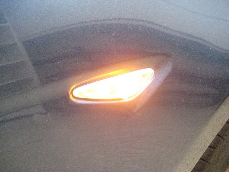 Mazda-MX-5-Miata-Side-Turn-Signal-Light-Bulb-Replacement-Guide-016
