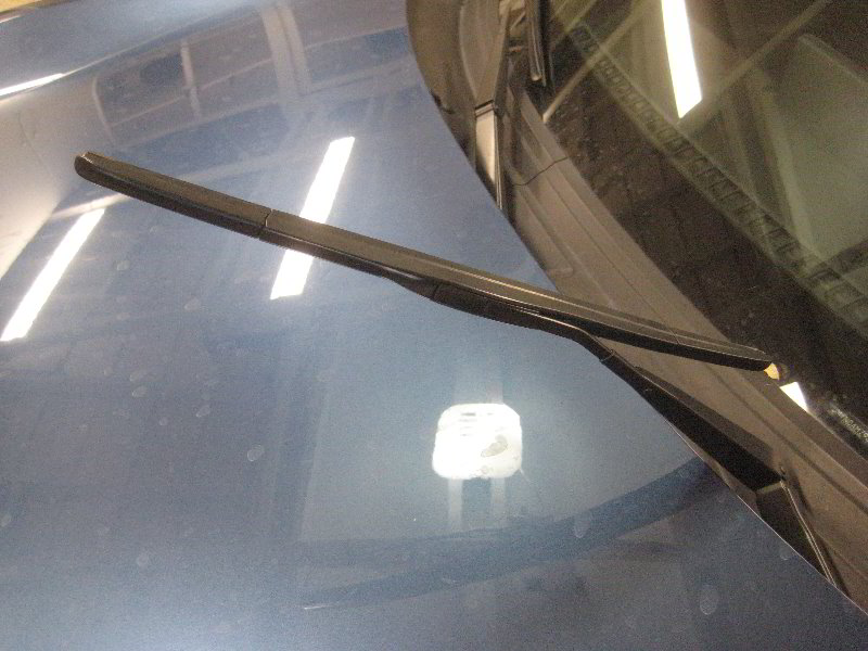 Mazda-MX-5-Miata-Windshield-Window-Wiper-Blades-Replacement-Guide-002