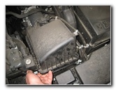 Mazda-Mazda3-Engine-Air-Filter-Cleaning-Replacement-Guide-005