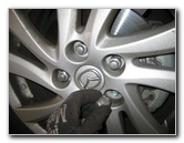 Mazda-Mazda3-Front-Brake-Pads-Replacement-Guide-004