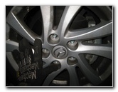 Mazda-Mazda3-Front-Brake-Pads-Replacement-Guide-046
