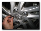 Mazda-Mazda3-Front-Brake-Pads-Replacement-Guide-047