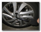 Mazda-Mazda3-Front-Brake-Pads-Replacement-Guide-050