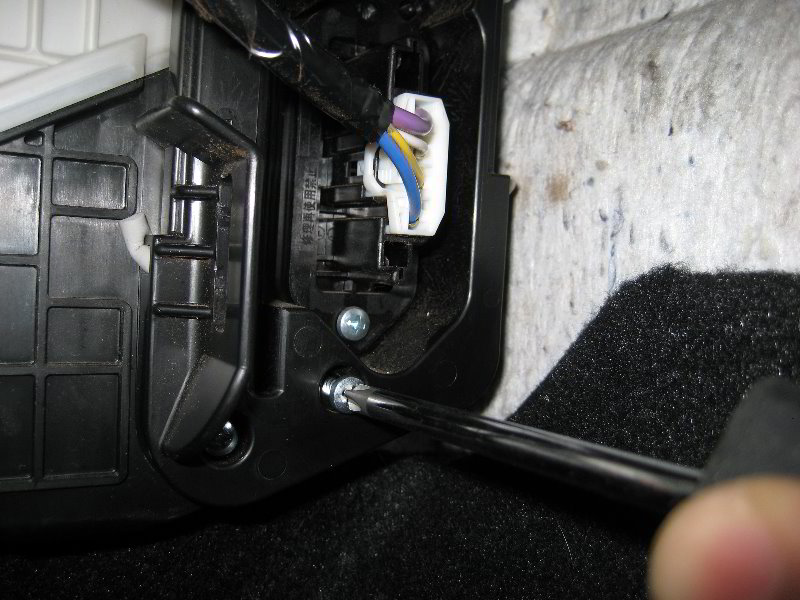 Mazda-Mazda3-HVAC-Cabin-Air-Filters-Replacement-Guide-030