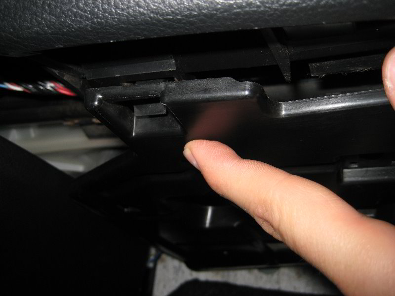 Mazda-Mazda3-HVAC-Cabin-Air-Filters-Replacement-Guide-035