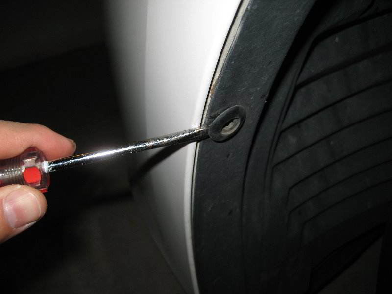 Mazda-Mazda3-Headlight-Bulbs-Replacement-Guide-027