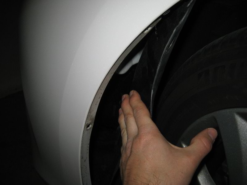 Mazda-Mazda3-Headlight-Bulbs-Replacement-Guide-030