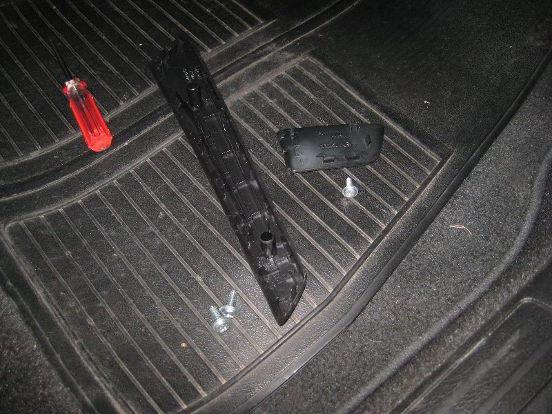 Mazda-Mazda3-Interior-Door-Panel-Removal-Guide-009