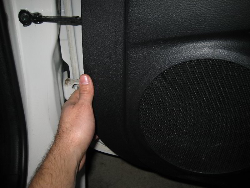Mazda-Mazda3-Interior-Door-Panel-Removal-Guide-012