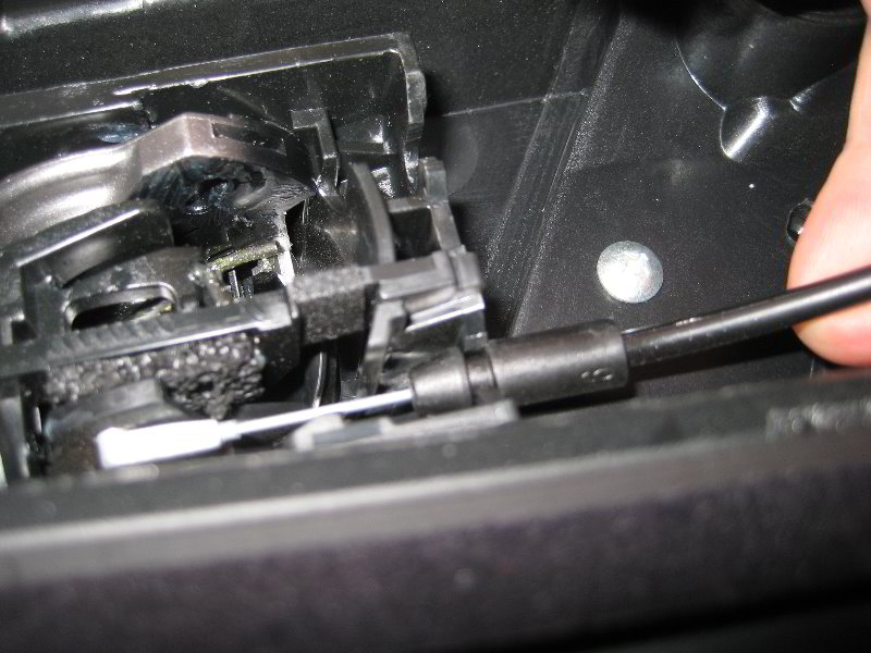 Mazda-Mazda3-Interior-Door-Panel-Removal-Guide-023