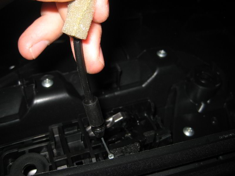 Mazda-Mazda3-Interior-Door-Panel-Removal-Guide-024