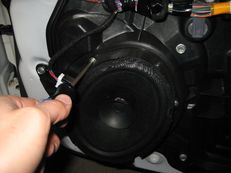 Mazda-Mazda3-Interior-Door-Panel-Removal-Guide-029