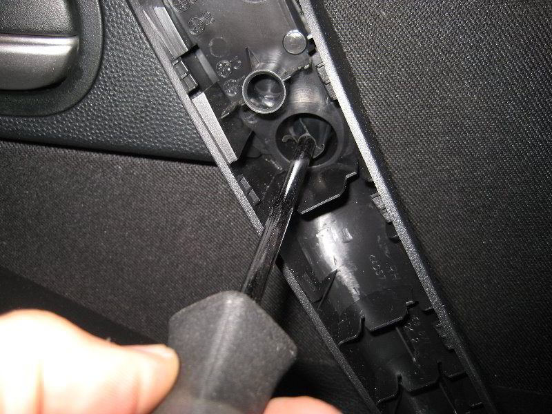 Mazda-Mazda3-Interior-Door-Panel-Removal-Guide-050