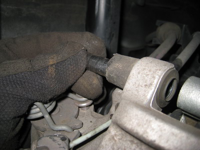 Mazda-Mazda3-Rear-Brake-Pads-Replacement-Guide-033