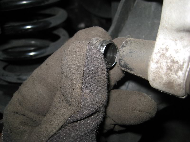 Mazda-Mazda3-Rear-Brake-Pads-Replacement-Guide-037